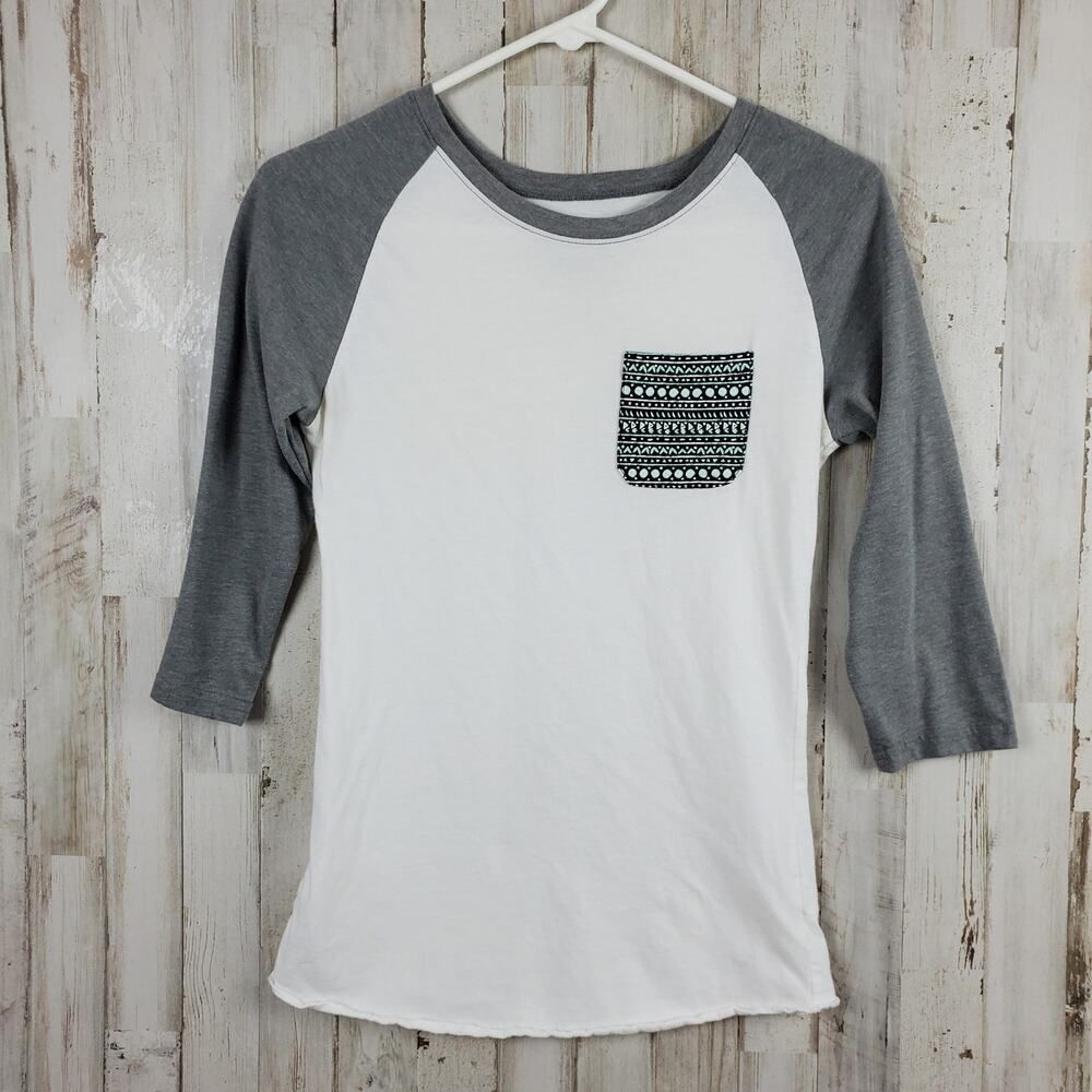 Sirens & Dolls Baseball Tee Shirt White Size Small